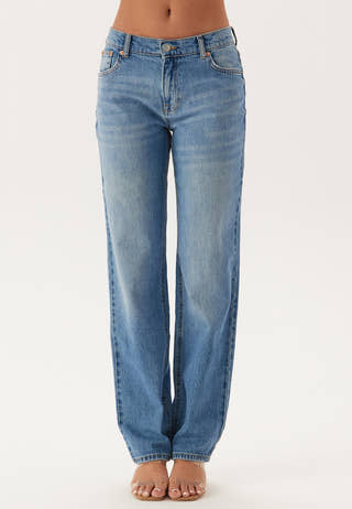 Low Waist Straight Jeans