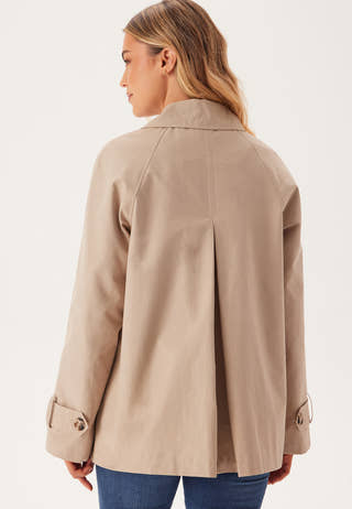 Short Raglan Jacket