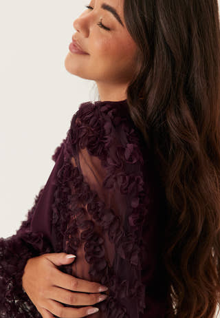 3D Floral Sleeve V-neck Top