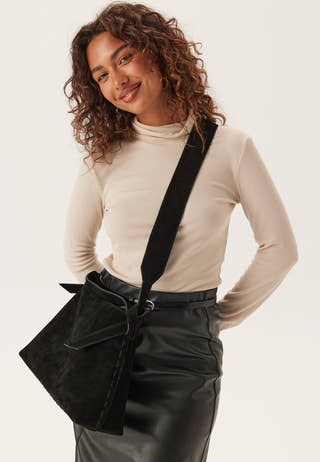 make-way-suede-knot-shoulder-bag_1